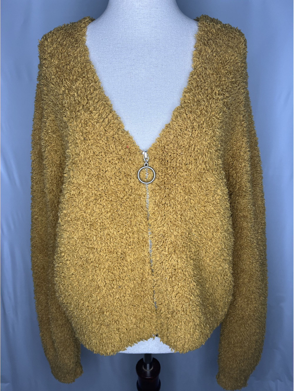 Preloved Altar'd State Women's Gold Sweater Size Small